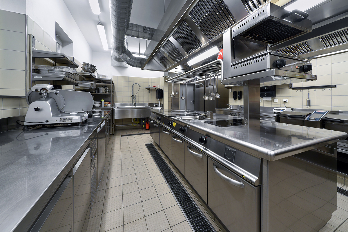 vendita attrezzature ristorazione per cucine professionali